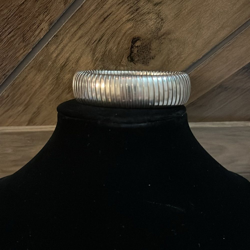 Silverstretchy Statement Bracelet - image 2